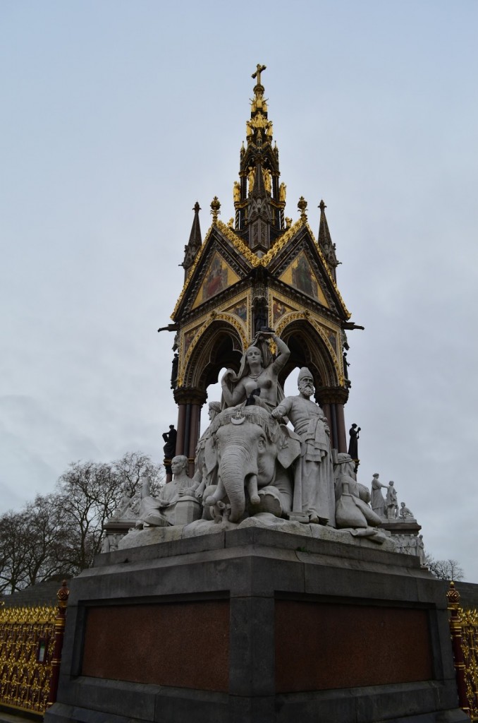 Representação da África, no Albert's Memorial - Hyde Park