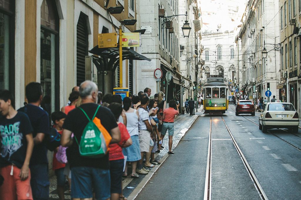 Como se locomover: andar de tram ou bonde