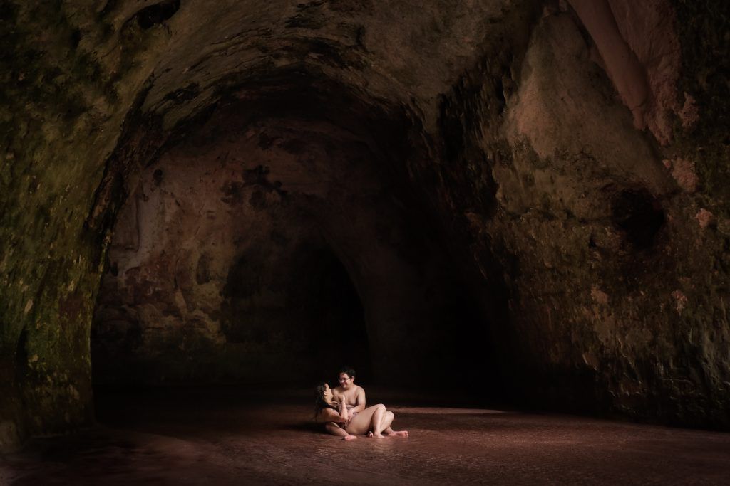 Dentro da Caverna