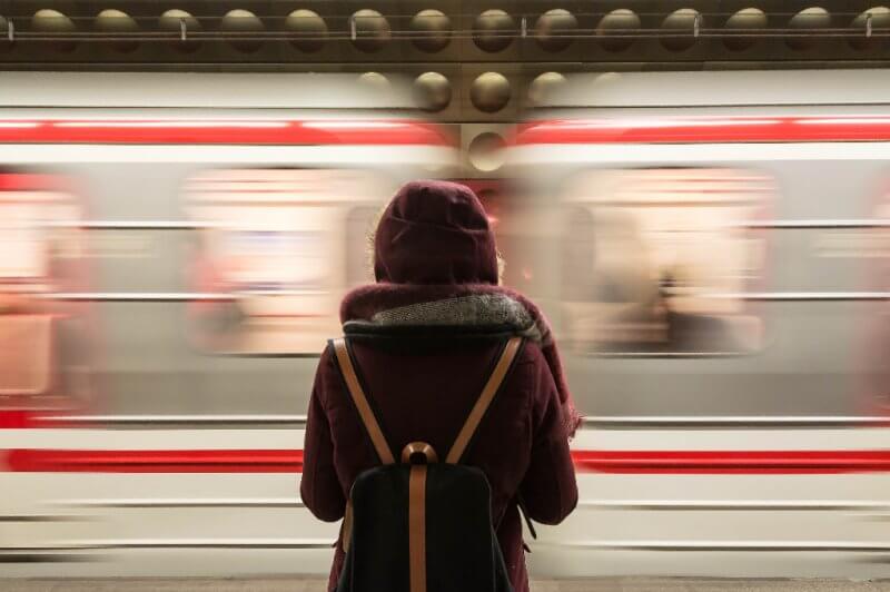 como andar de metrô