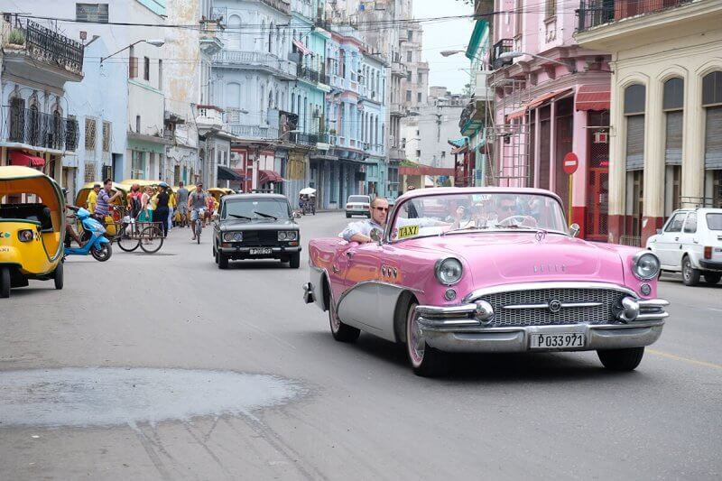 carros turísticos em cuba