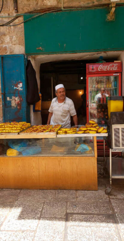 Mesquisa na cidade antiga de jerusalém mercado