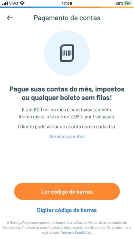 Clique em Ler código de barras ou digitar para pagar uma conta no cartão de crédito