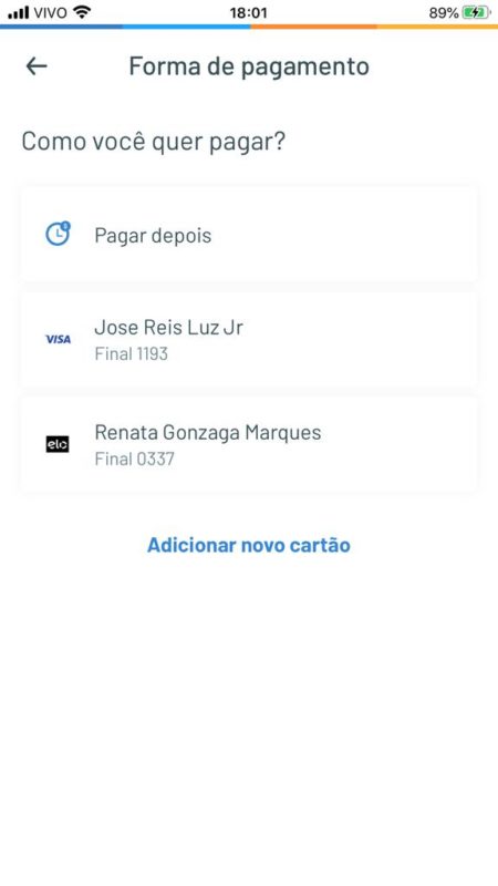 Adicione um novo cartão ou selecione um cartão já cadastrado para pagar boleto no cartão de crédito.