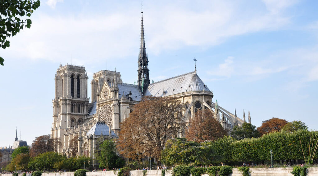 Catedral de Notre Dame - Uma das principais atrações turísticas de Paris