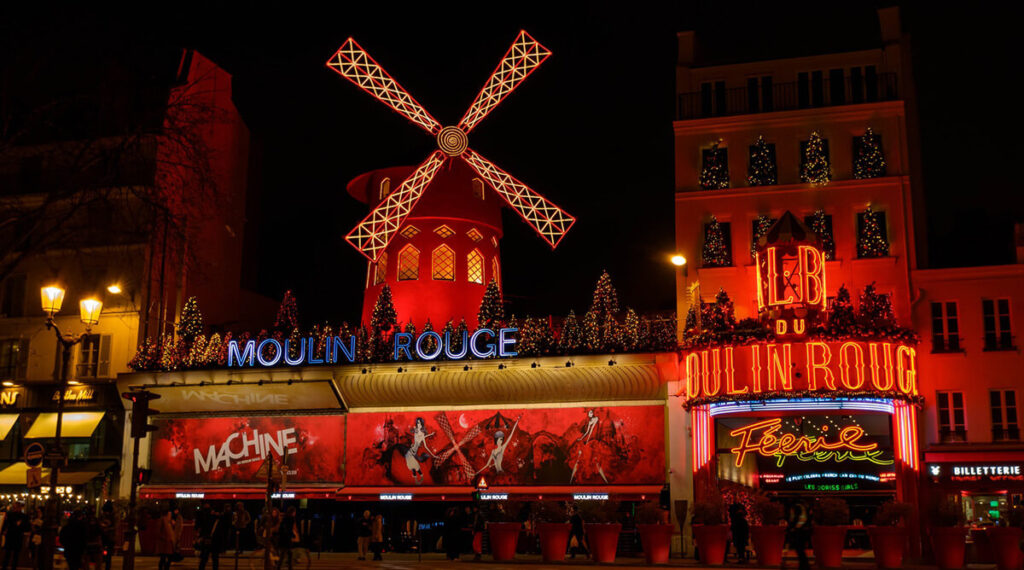 Moulin Rouge - Uma das principais atrações turísticas de Paris