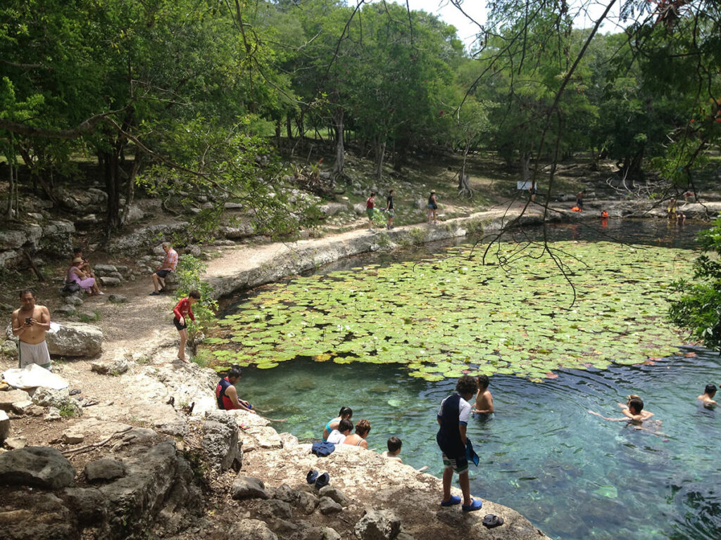 Cenote Xlacah em Cancún