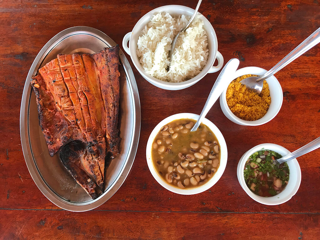 Refeição completa do Restaurante Sarapó em Tutoia