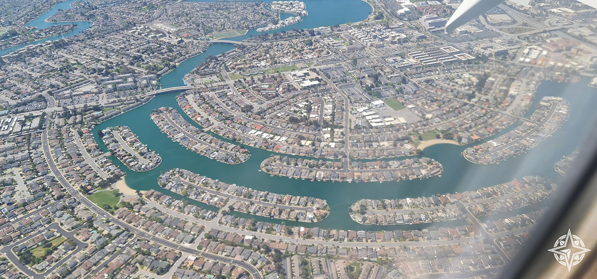 Vista da janelinha do avião, na chegada em San Francisco